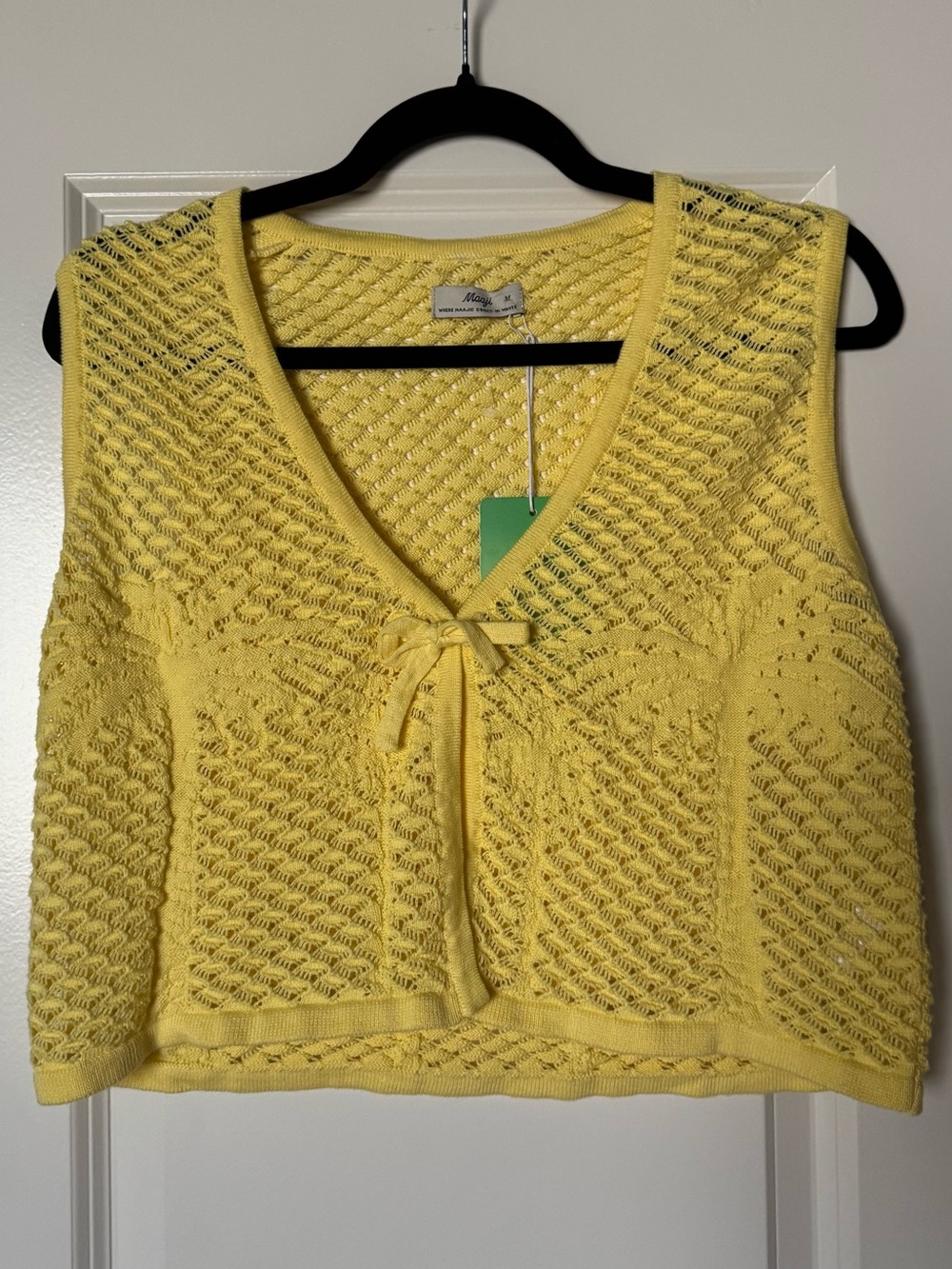NWT Maaji (Official Sprite Collaboration Collection) Golden Ray Front Tie Top